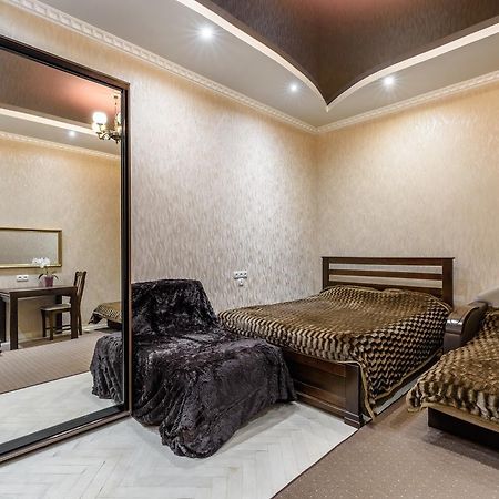 Stepana Bandery Str. 19 Apartment Lviv Exterior photo